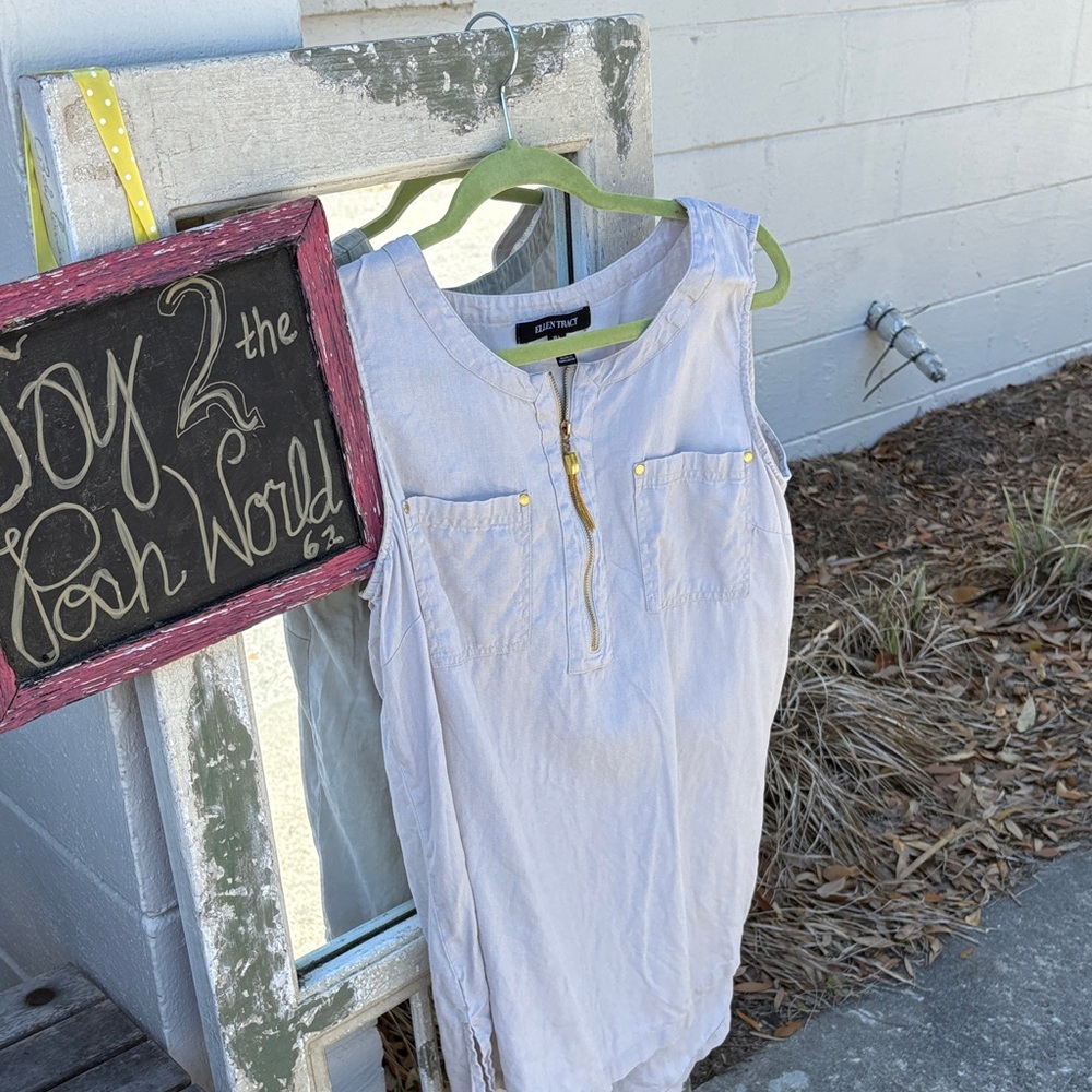 Light TAN sleeveless top Ellen Tracy